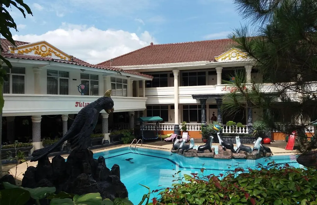 Delaga Biru Convention Hotel-1